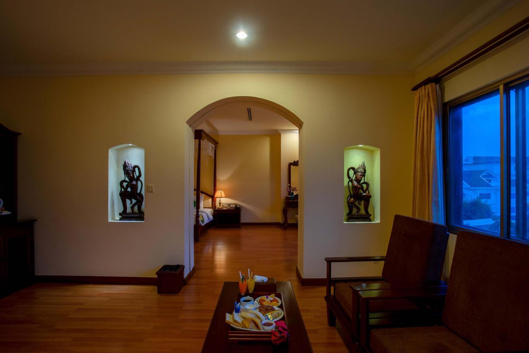 Angkor Holiday Hotel Siem Reap Ngoại thất bức ảnh